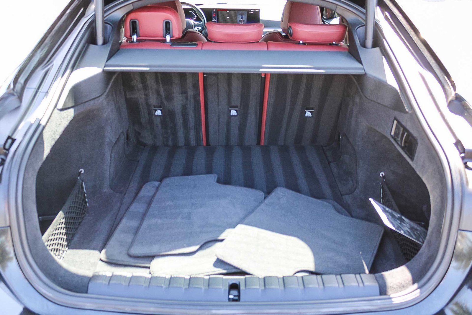Certified 2023 BMW i4 eDrive40 w/ Premium Package RWD image 26