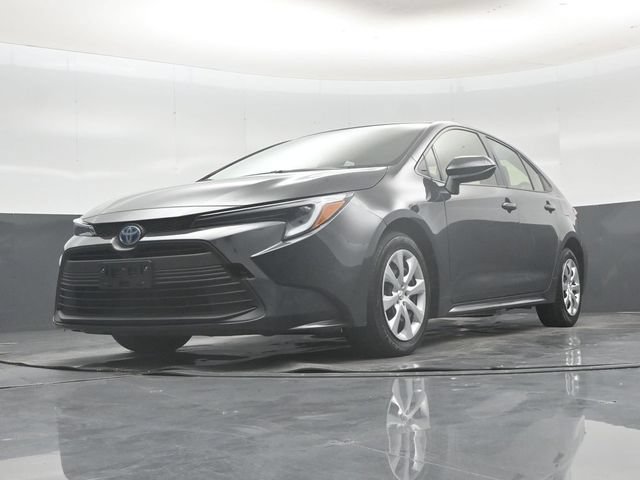 Used 2025 Toyota Corolla LE FWD image 52