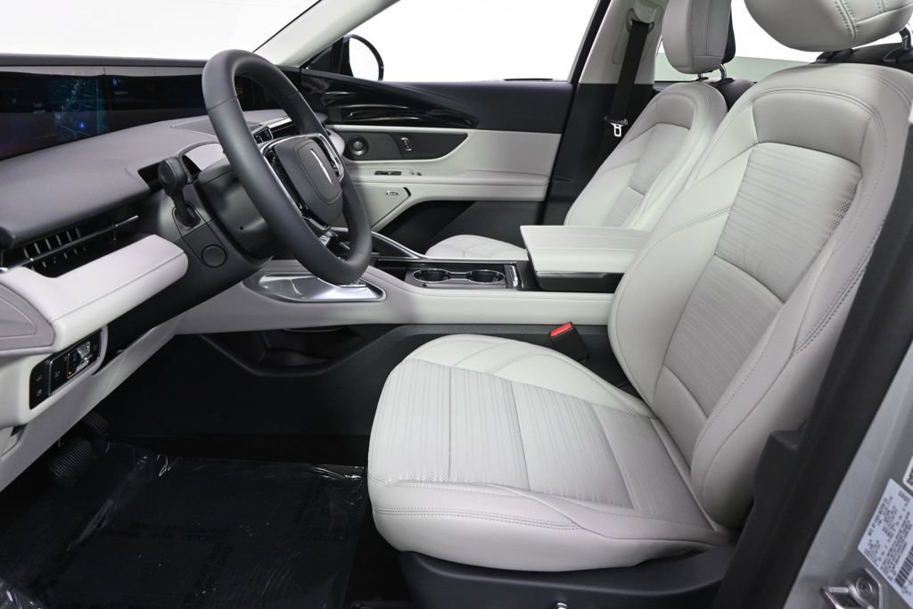 New 2026 Lincoln Nautilus Reserve w/ Jet Appearance Package AWD/4WD image 13