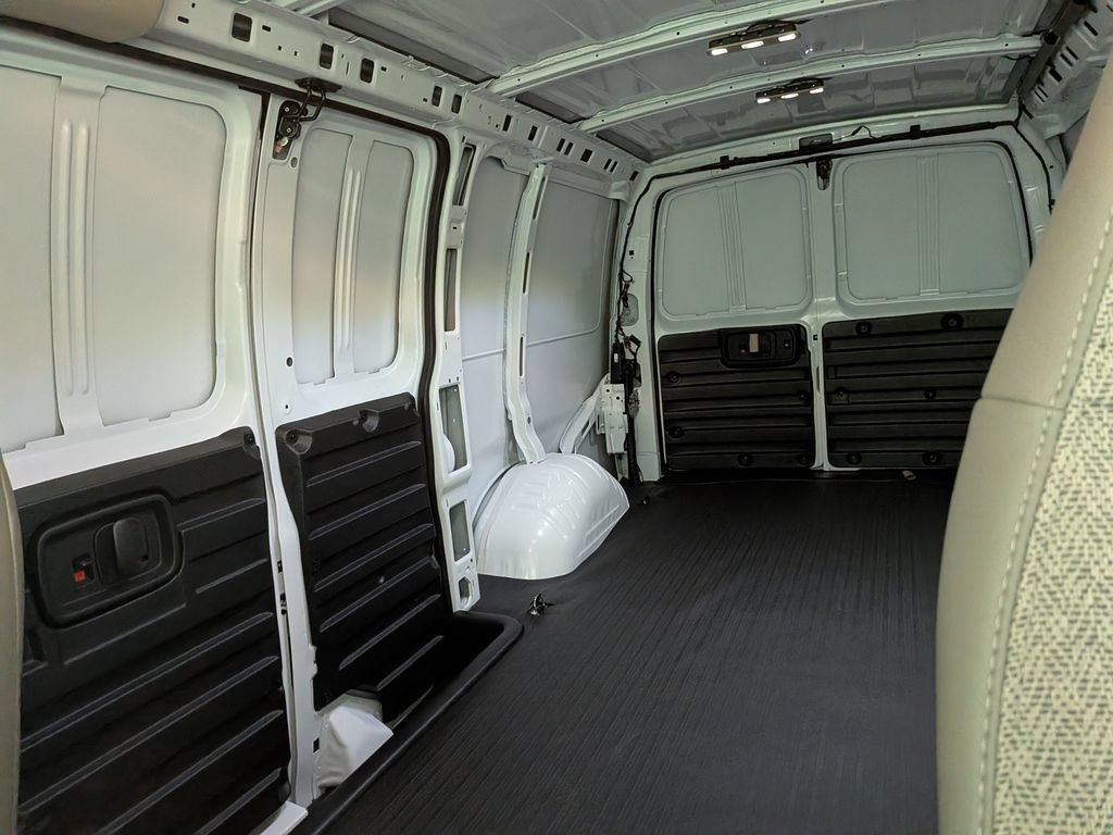 New 2026 Chevrolet Express 2500 w/ Driver Convenience Package RWD image 27