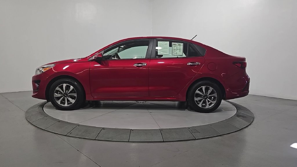 Used 2022 Kia Rio S w/ Technology Package FWD image 2