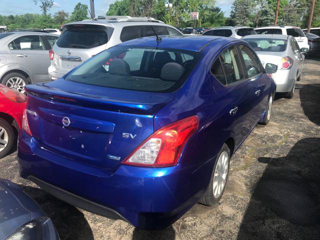 Used 2016 Nissan Versa SV FWD image 9