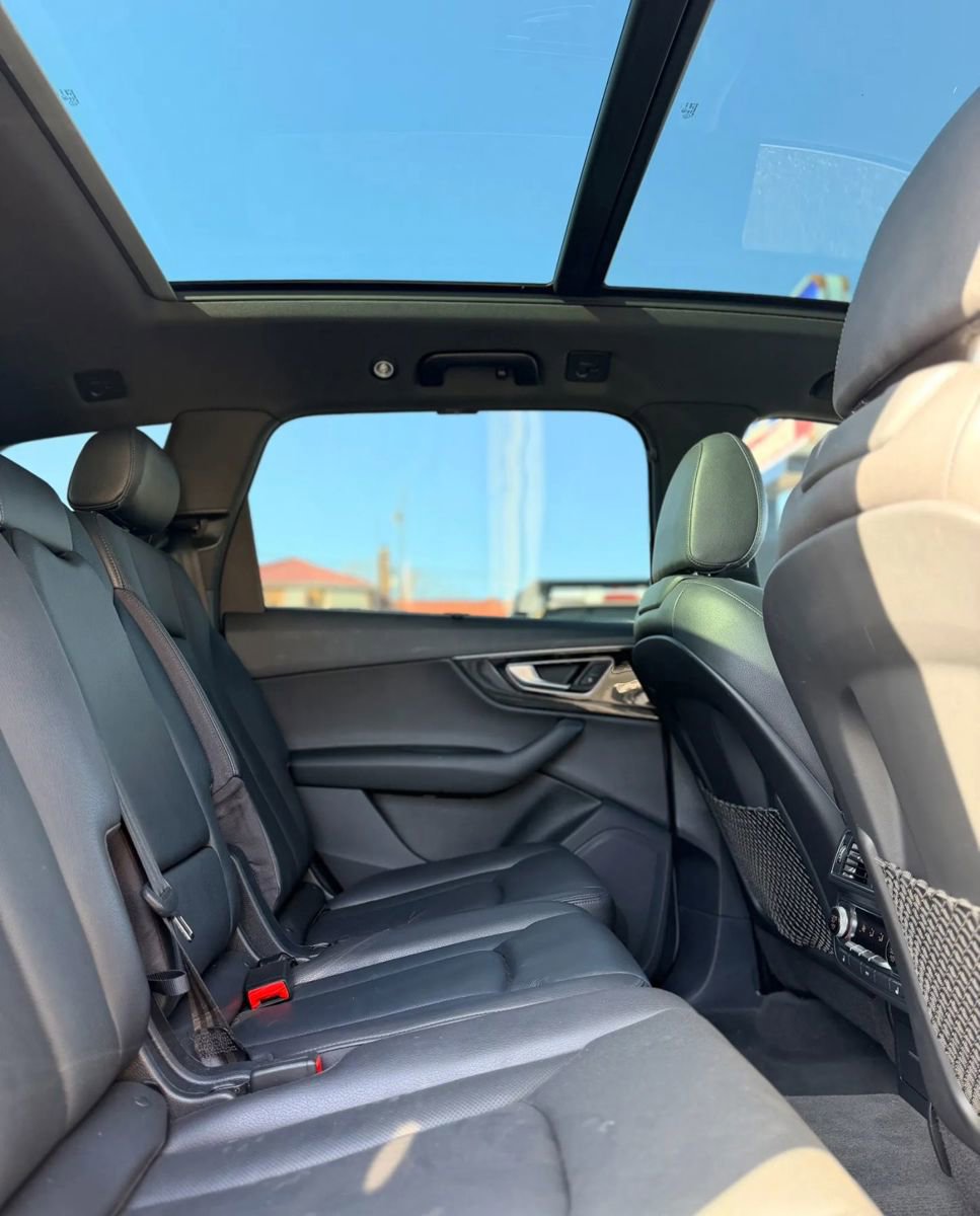 Used 2017 Audi Q7 3.0T Premium Plus w/ Premium Plus Package image 14