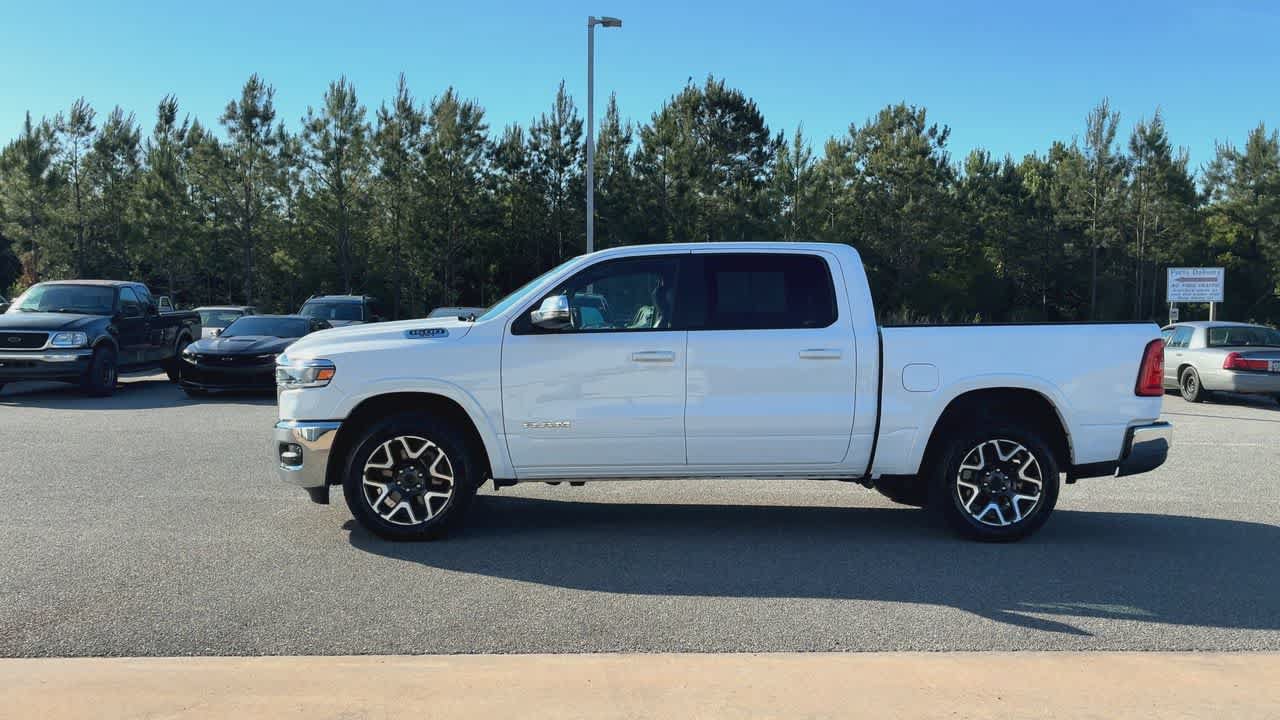 Used 2025 RAM 1500 Laramie AWD/4WD image 5