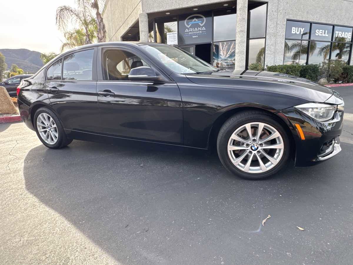 Used 2018 BMW 320i Sedan image 6