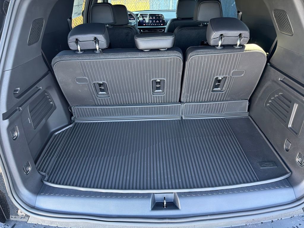 New 2026 Chevrolet Traverse LT w/ Driver Confidence Package image 23