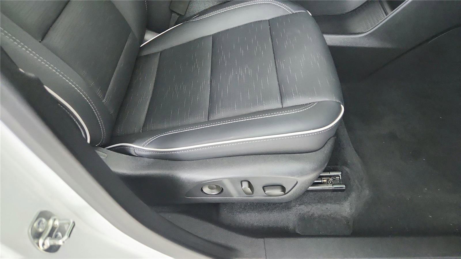 Used 2025 Buick Enclave Sport Touring image 22