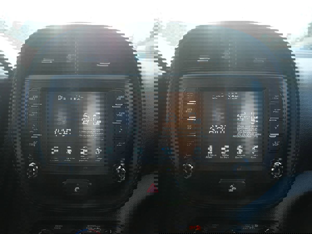 Used 2021 Kia Soul LX image 13