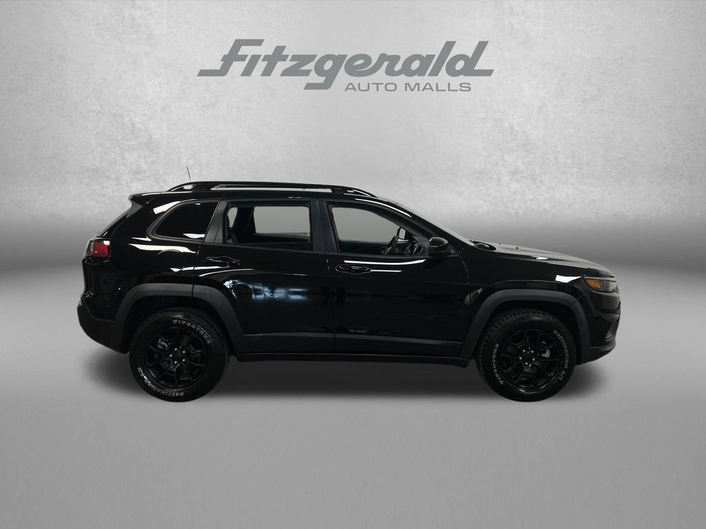 Used 2022 Jeep Cherokee Latitude w/ Sun & Sound Group AWD/4WD image 6