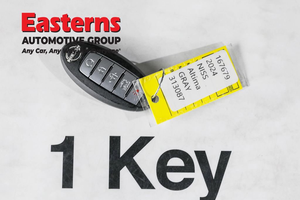 Used 2024 Nissan Altima 2.5 SV image 25