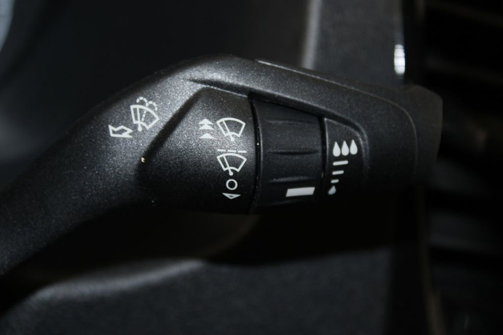 Used 2024 Ford Transit 350 XLT image 28