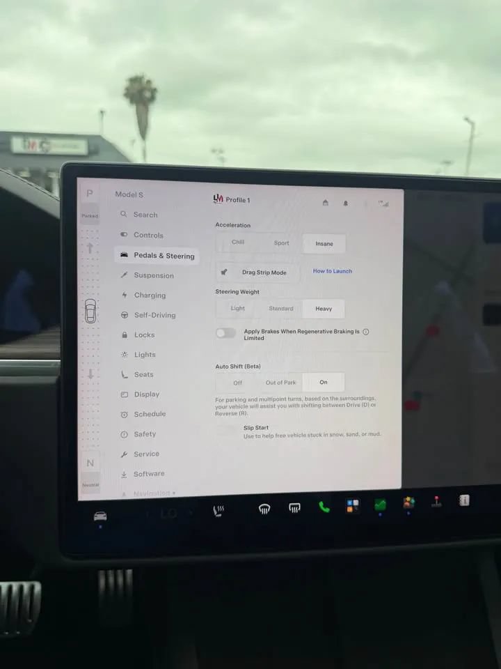 Used 2025 Tesla Model S AWD/4WD image 6