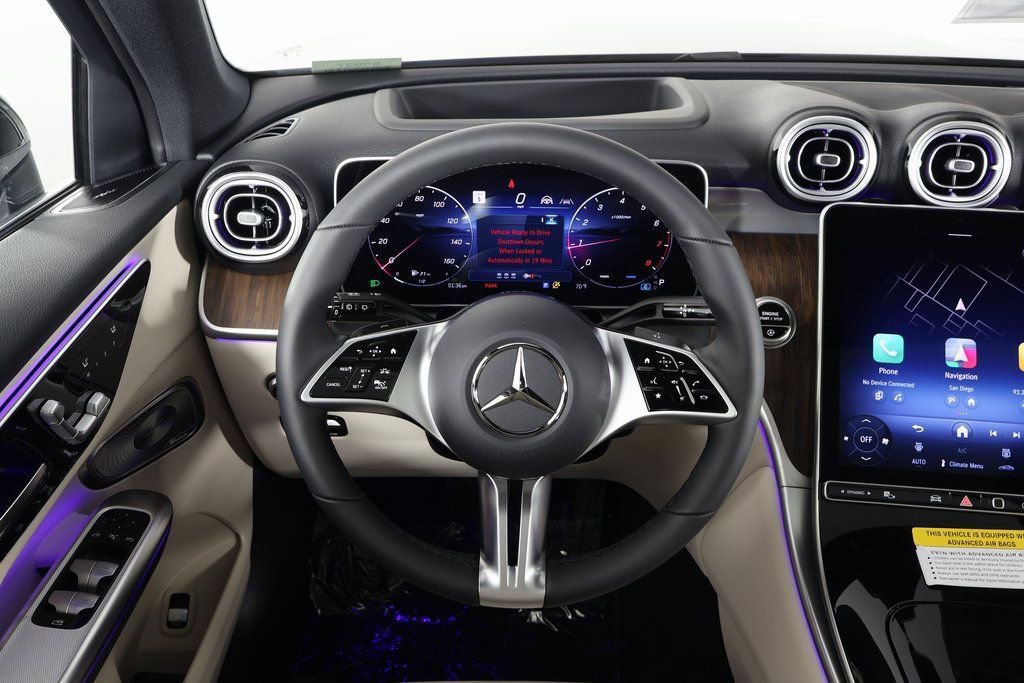New 2026 Mercedes-Benz GLC 300 image 3