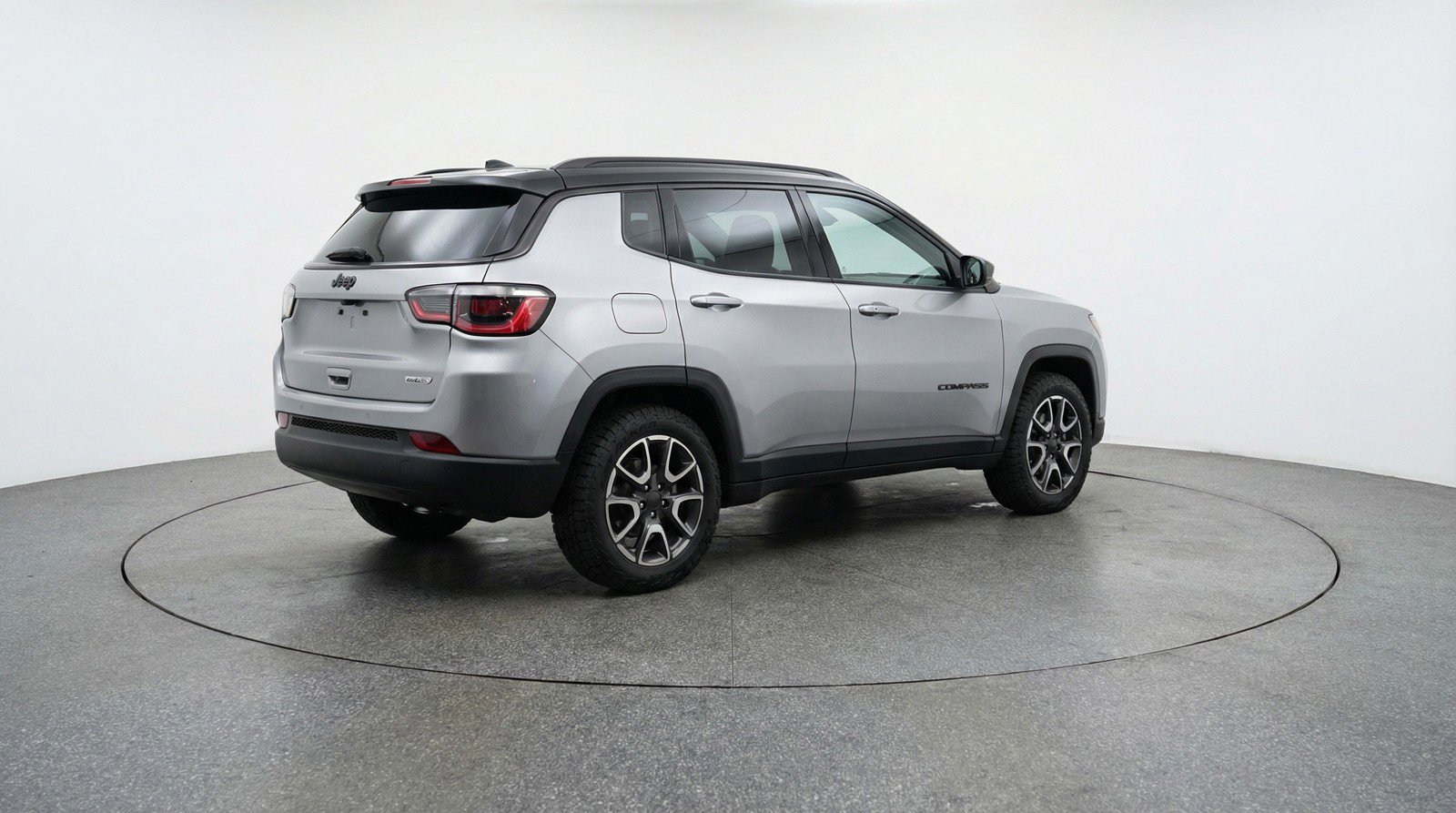 Used 2025 Jeep Compass Trailhawk AWD/4WD image 9