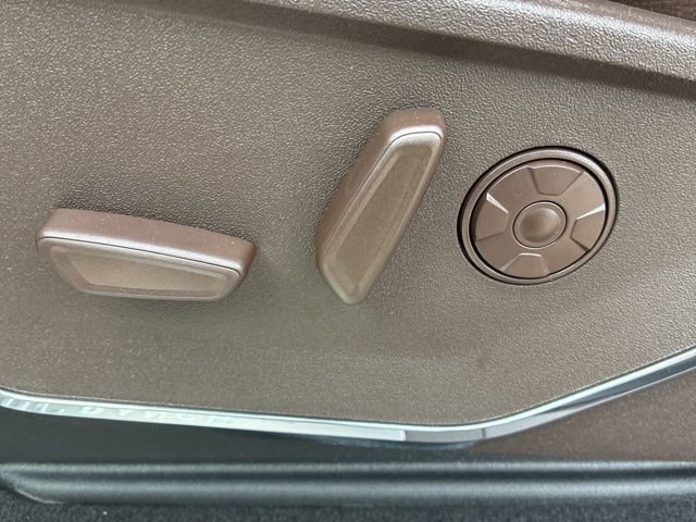 New 2026 Ford F250 King Ranch w/ FX4 Off-Road Package image 16