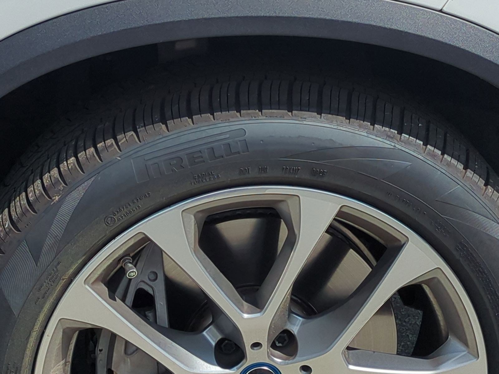 Certified 2024 BMW X5 xDrive50e w/ Premium Package image 12