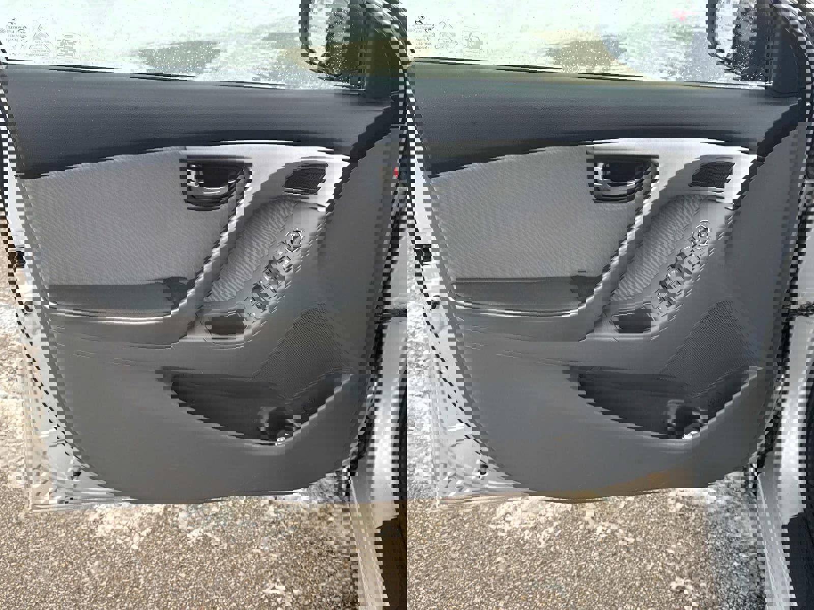 Used 2013 Hyundai Elantra GLS w/ Preferred Pkg image 15