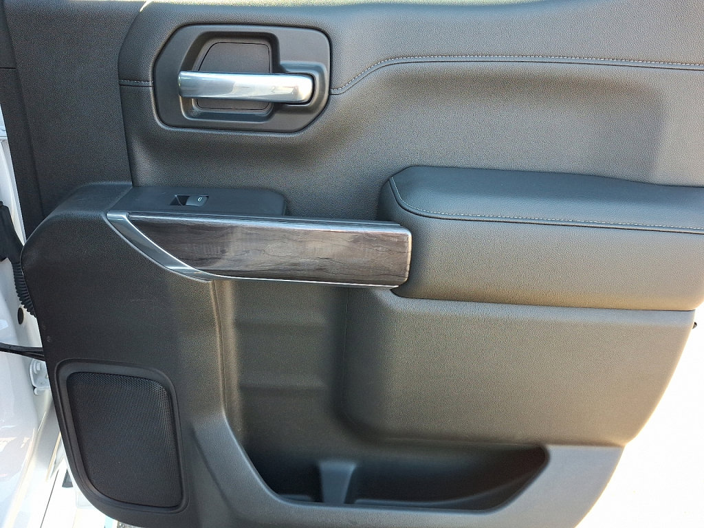 Used 2019 Chevrolet Silverado 1500 LTZ w/ LTZ Premium Package image 14