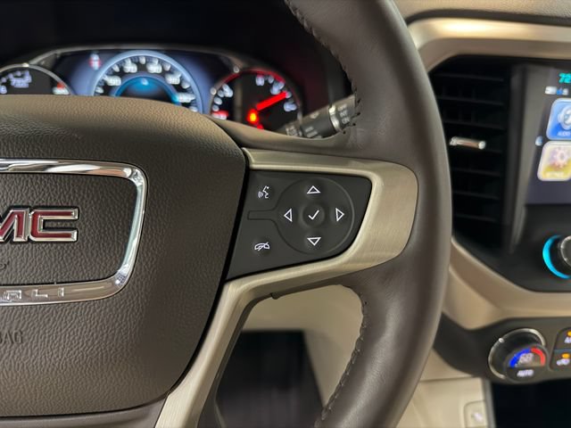 Used 2019 GMC Acadia Denali w/ Technology Package FWD image 17