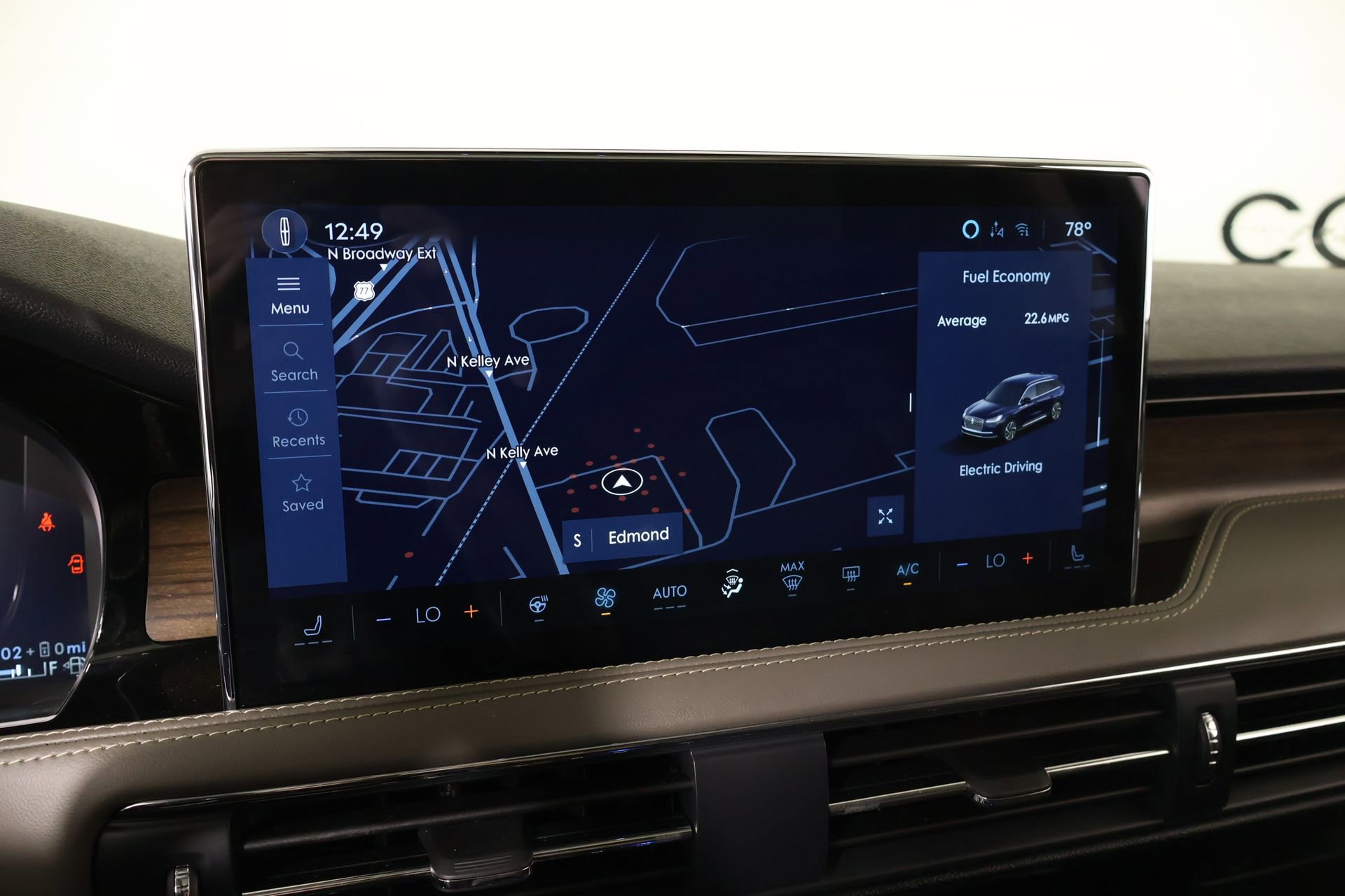 Used 2024 Lincoln Corsair Grand Touring w/ Equipment Group 301A AWD/4WD image 7