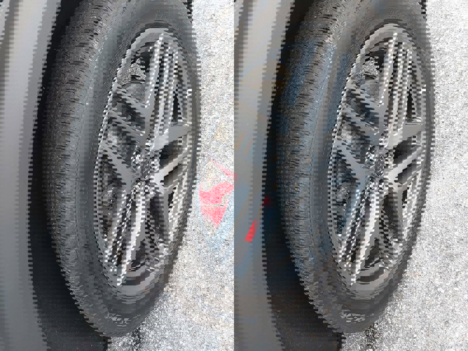 Used 2025 Ford Explorer ST-Line w/ Premium Package image 34