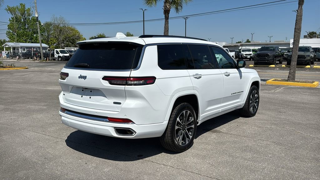 Used 2023 Jeep Grand Cherokee L Overland w/ Advanced Protech Group III RWD image 6