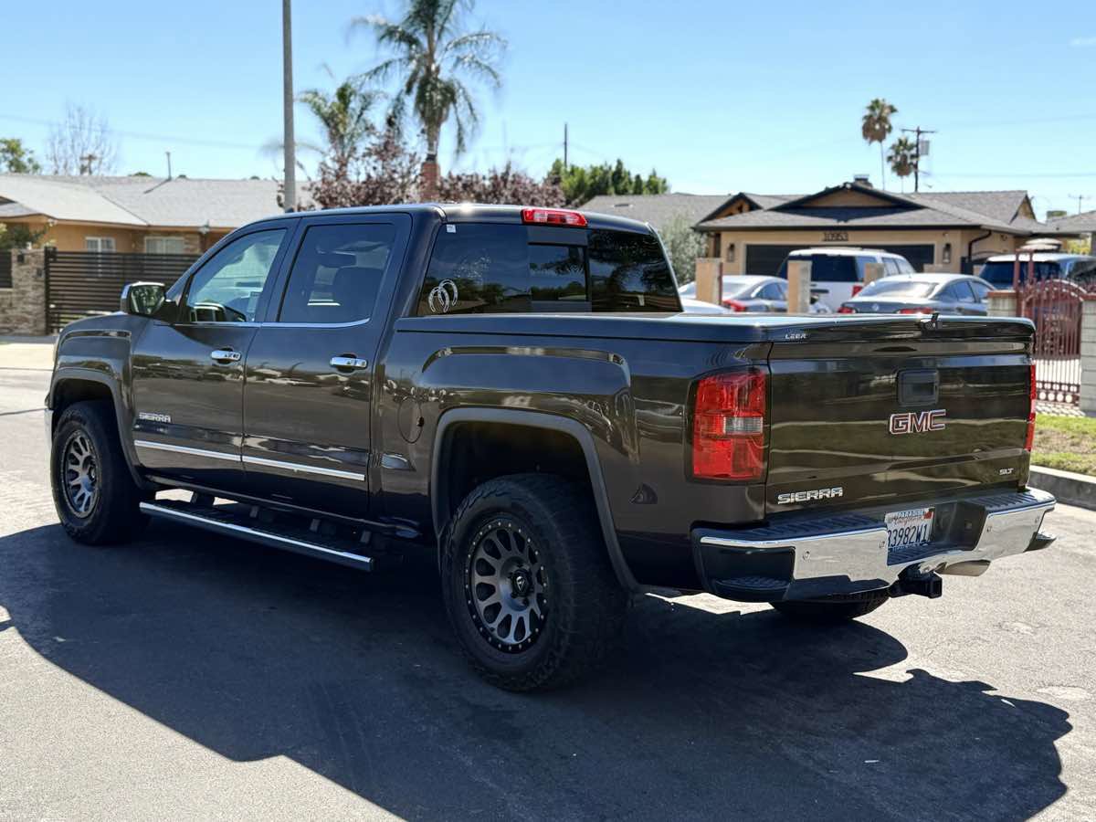 Used 2015 GMC Sierra 1500 SLT w/ SLT Crew Cab Value Package image 6