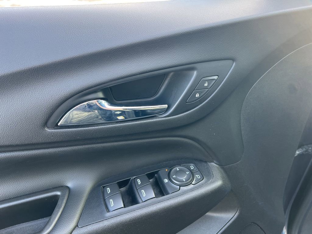 Used 2018 Chevrolet Equinox LT image 9