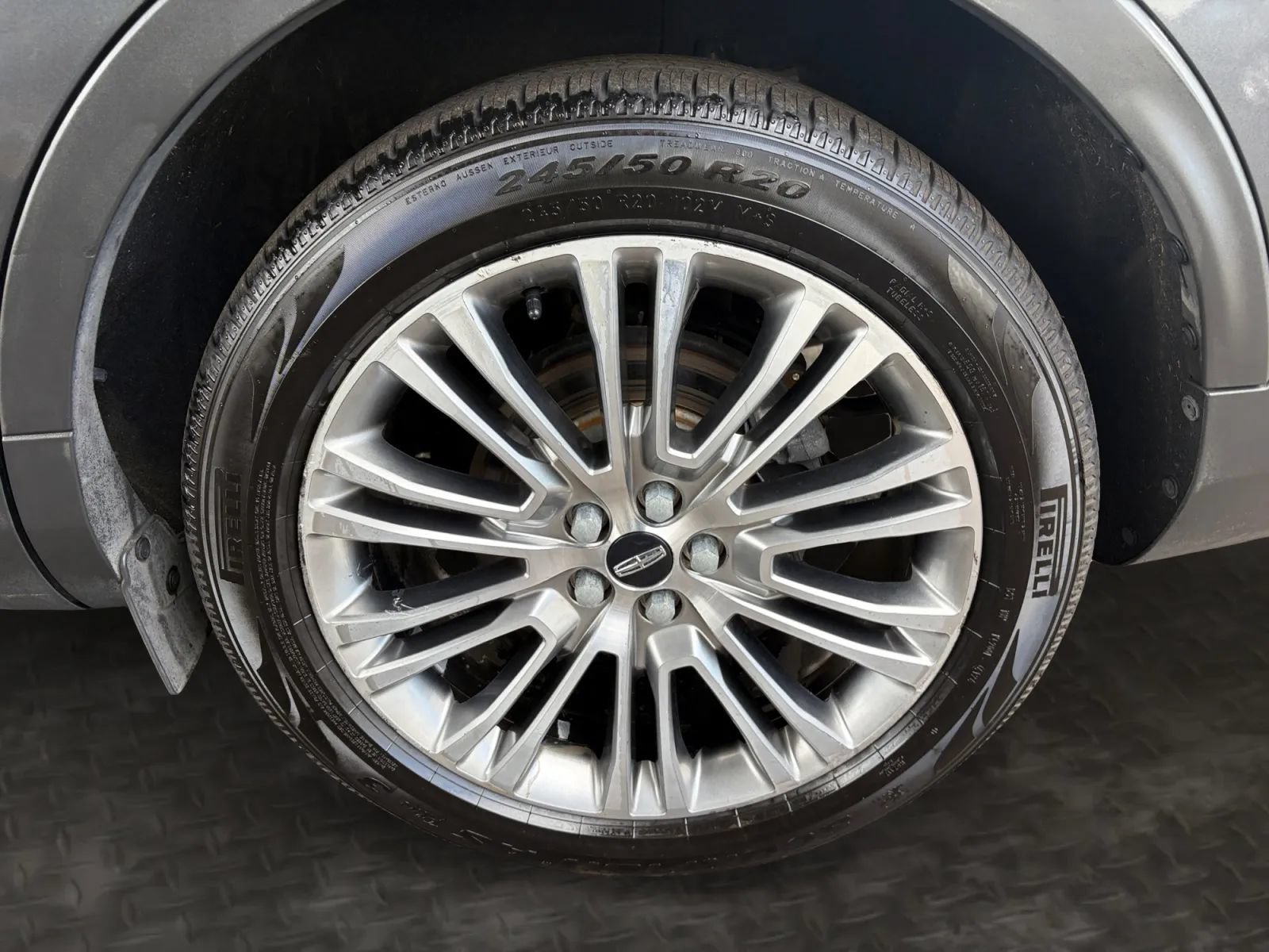 Used 2018 Lincoln MKX Reserve AWD/4WD image 42