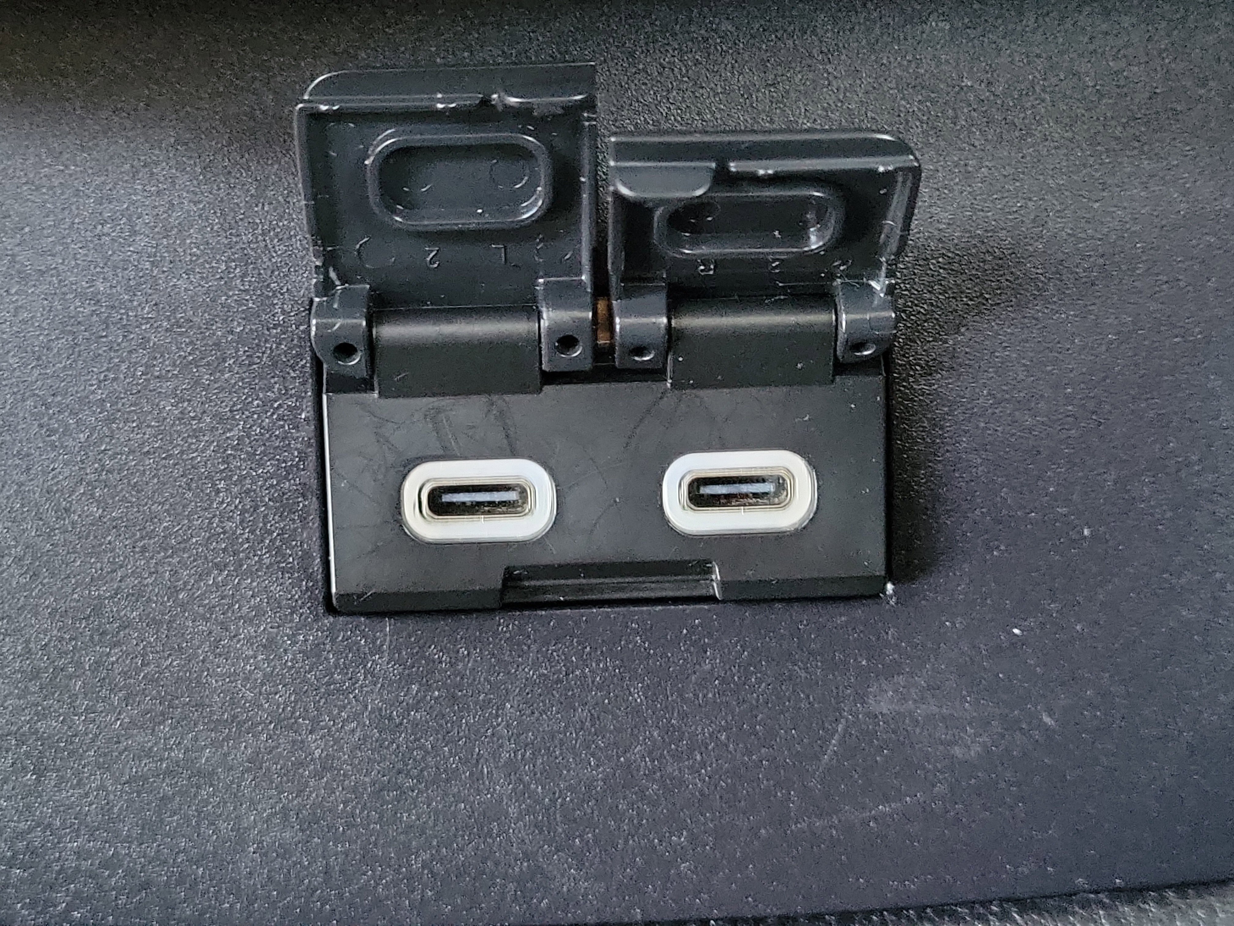 Used 2024 Toyota Highlander LE image 15