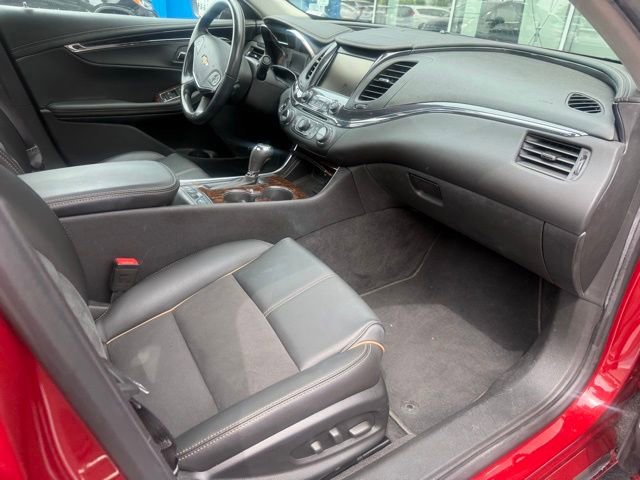 Used 2015 Chevrolet Impala LT FWD image 6