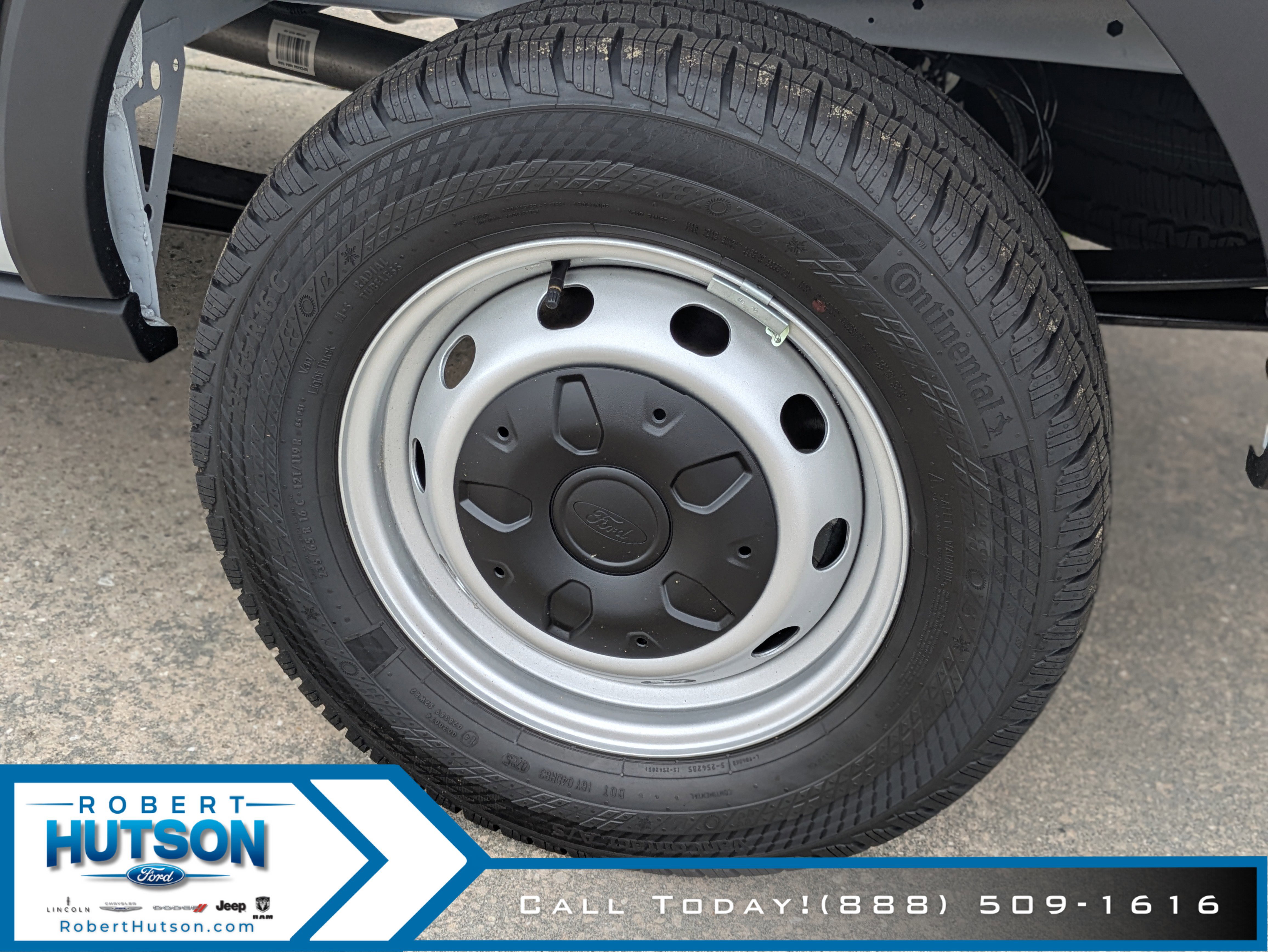 New 2025 Ford Transit 250 148 Medium Roof w/ Load Area Protection Package image 9