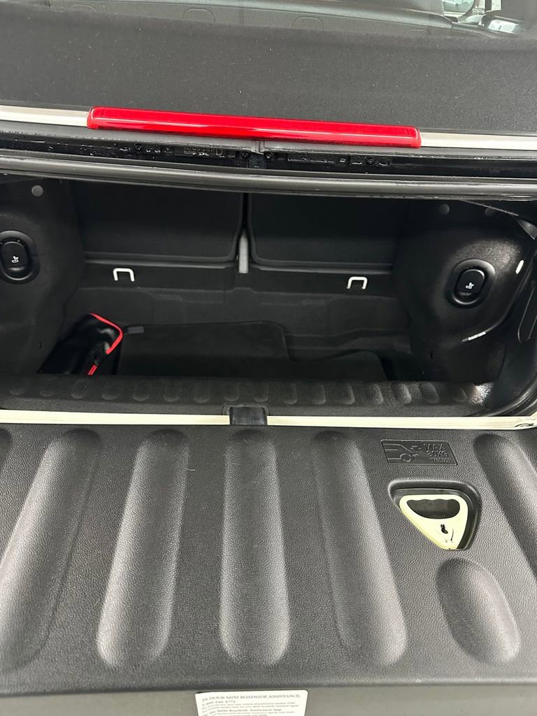 Used 2018 MINI Cooper S image 24