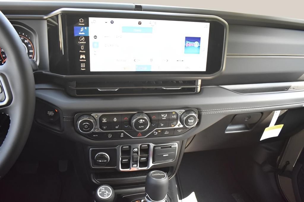 Used 2025 Jeep Gladiator Sport AWD/4WD image 20