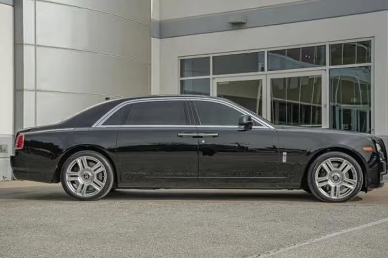 Certified 2016 Rolls-Royce Ghost Extended Wheelbase image 9
