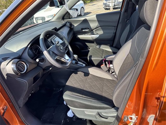 Used 2020 Nissan Kicks SV image 14