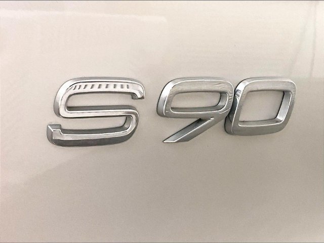 Used 2017 Volvo S90 T6 Momentum w/ Vision Package AWD/4WD image 13