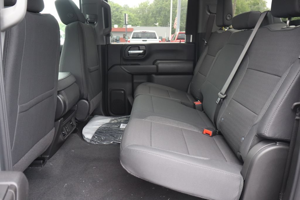 New 2026 Chevrolet Silverado 2500 Custom w/ Custom Value Package AWD/4WD image 18