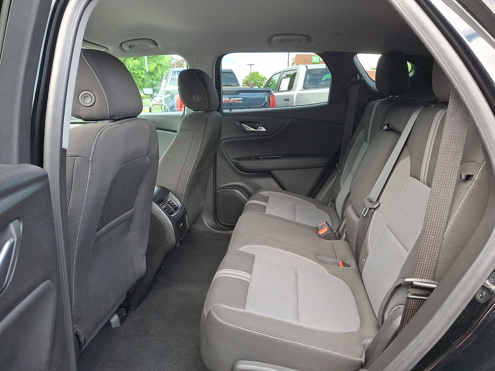 Used 2025 Chevrolet Blazer LT AWD/4WD image 10