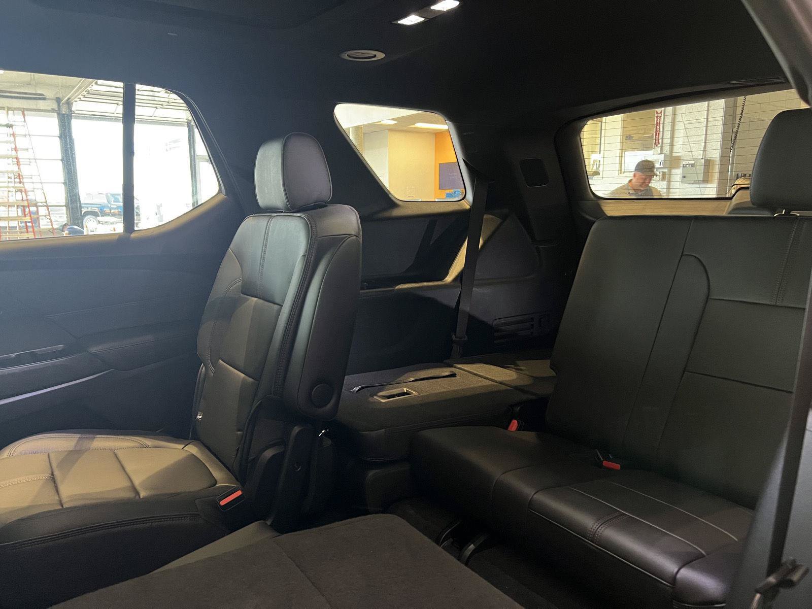 Used 2023 Chevrolet Traverse RS AWD/4WD image 21