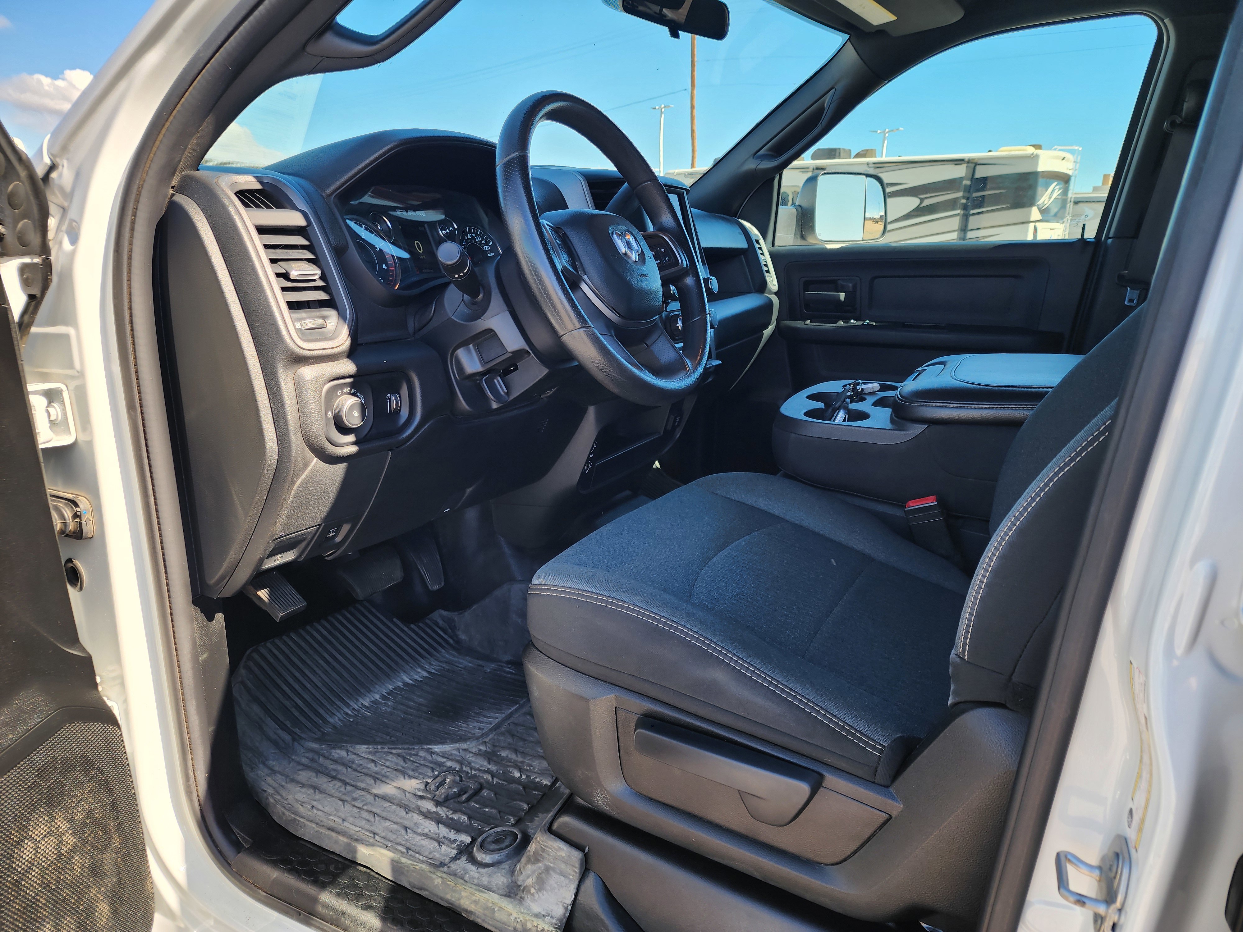 Used 2021 RAM 3500 Tradesman w/ Max Tow Package image 17