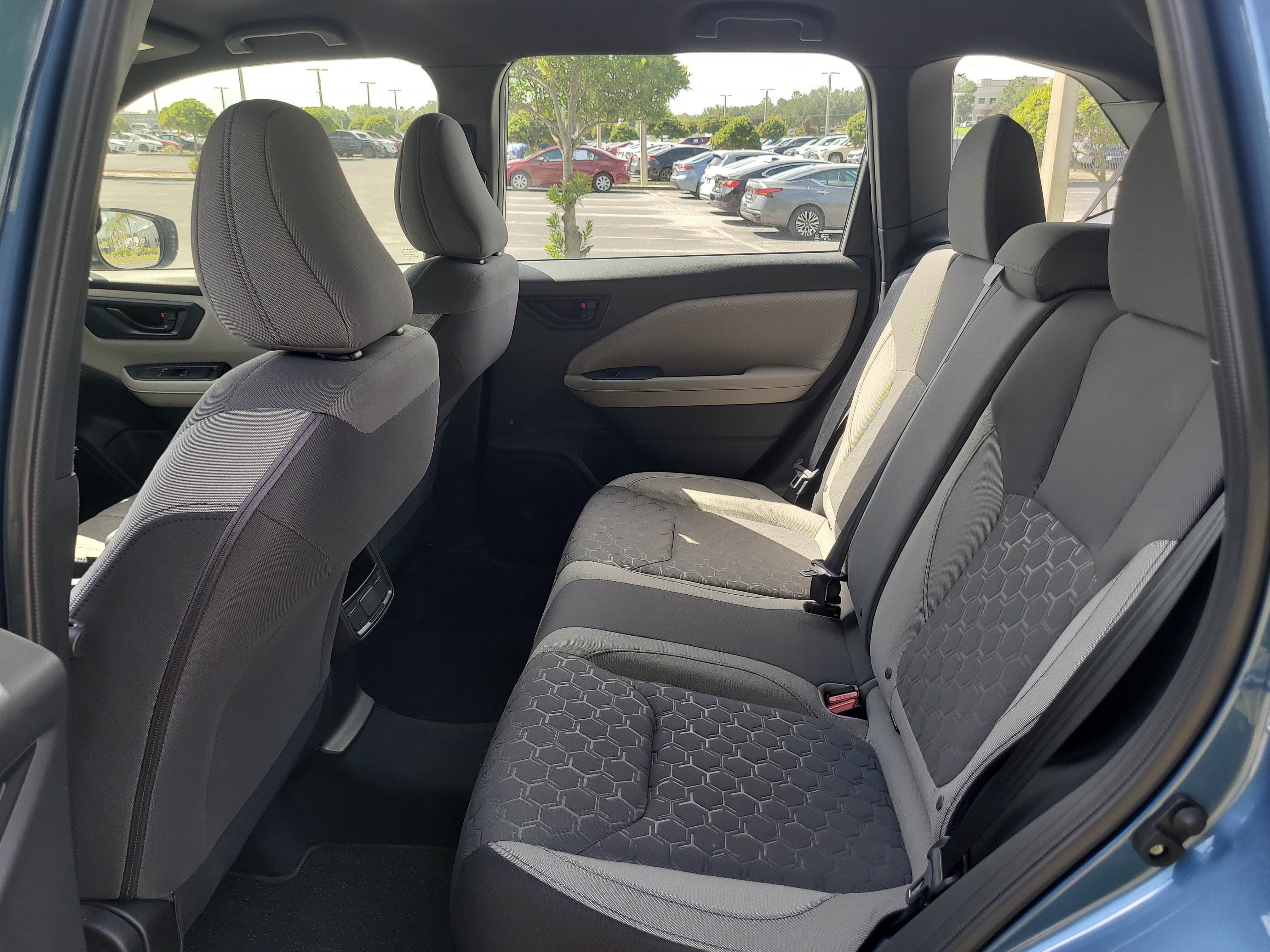Used 2025 Subaru Forester AWD/4WD image 47