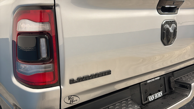 Used 2024 RAM 1500 Laramie AWD/4WD image 40