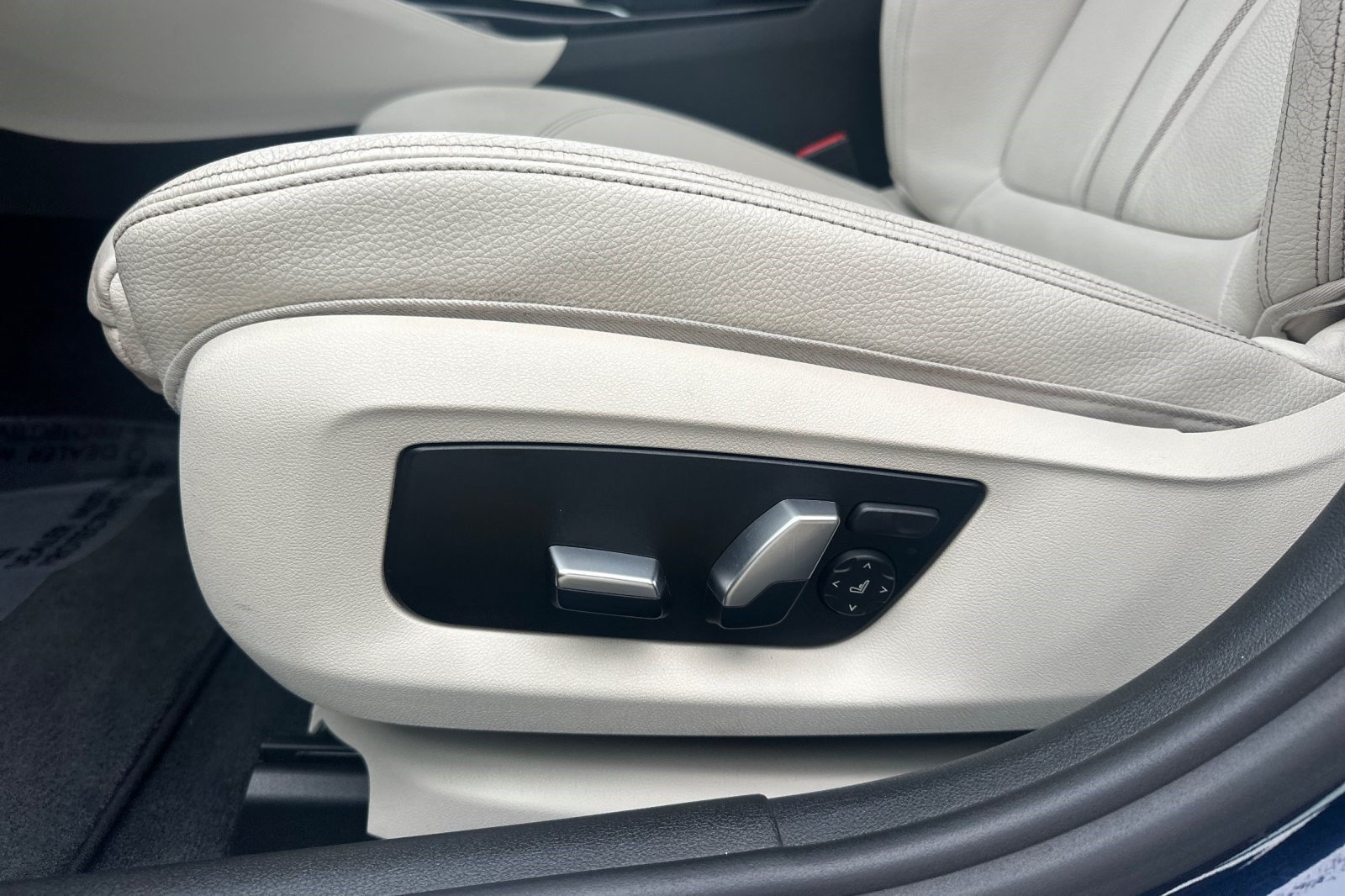 Used 2018 BMW 530e RWD image 14