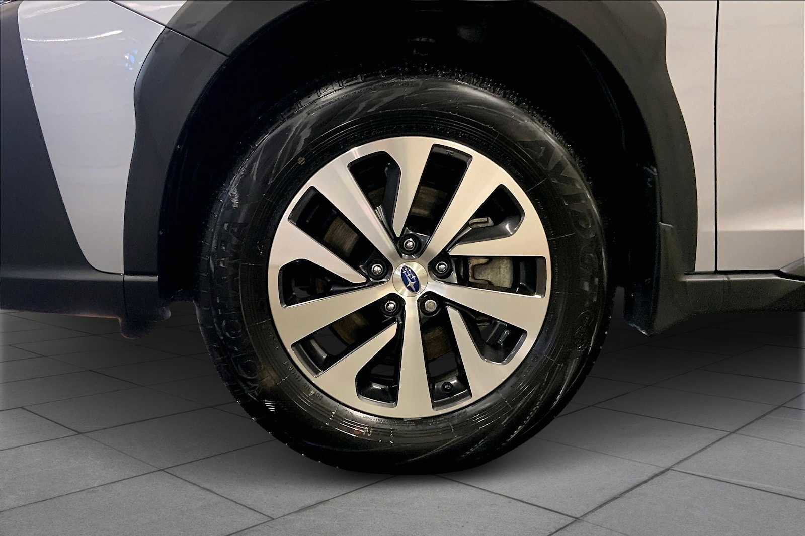 Certified 2025 Subaru Outback Premium image 10