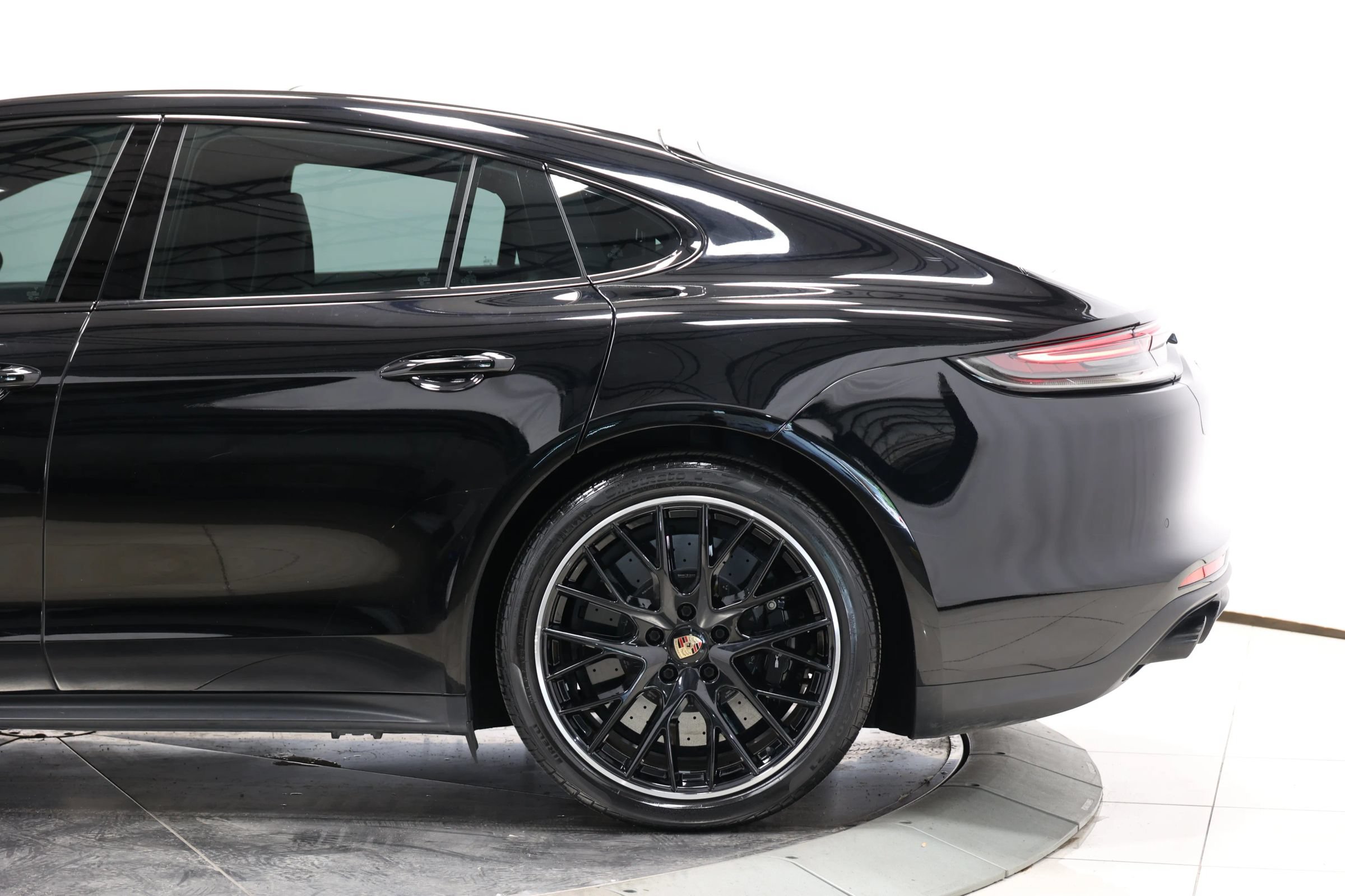 Used 2021 Porsche Panamera Turbo S w/ Assistance Package AWD/4WD image 10