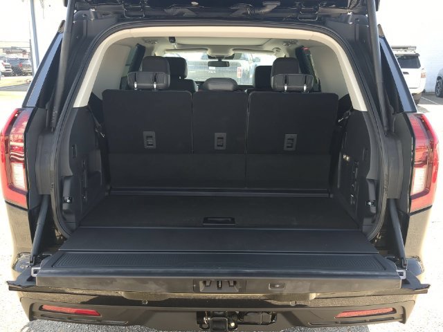 New 2025 Ford Expedition Active AWD/4WD image 39