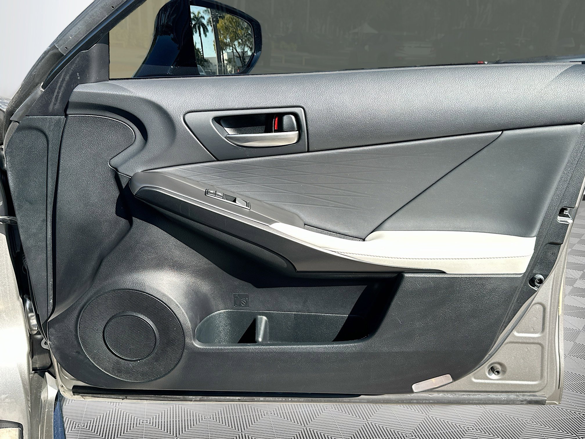 Used 2022 Lexus IS 350 F Sport image 34