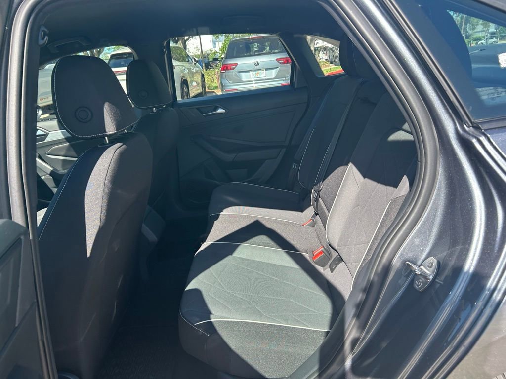 Used 2025 Volkswagen Jetta Sport image 43