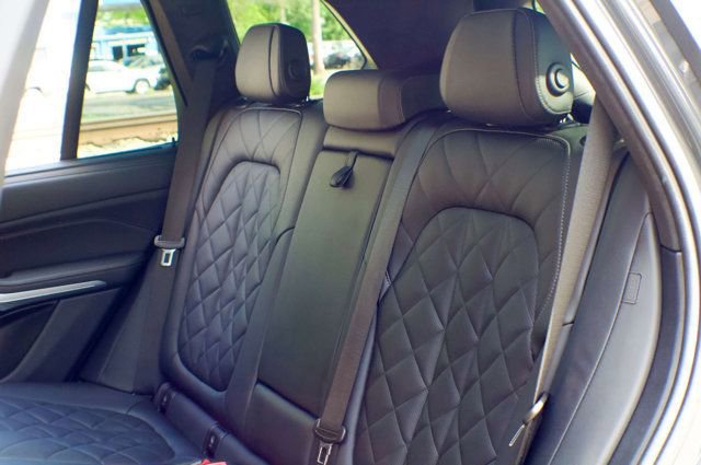 Used 2024 BMW X5 M60i AWD/4WD image 51
